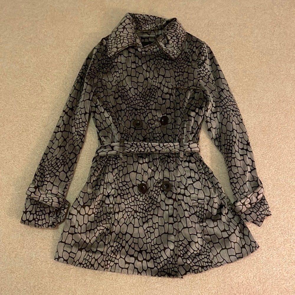 Loire N.Y. Trench Coat
